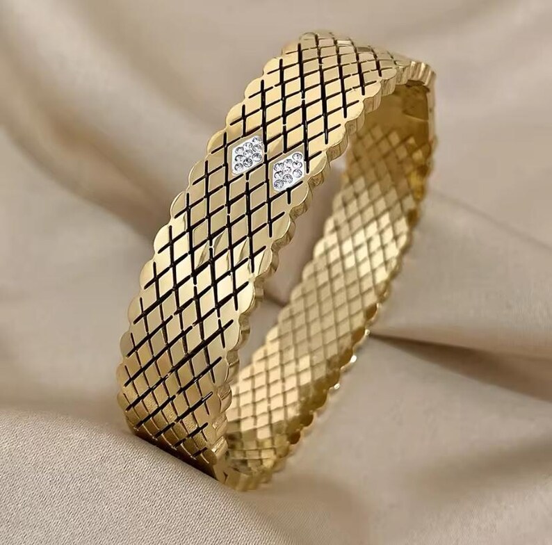stillness Steel bangles - Image 9