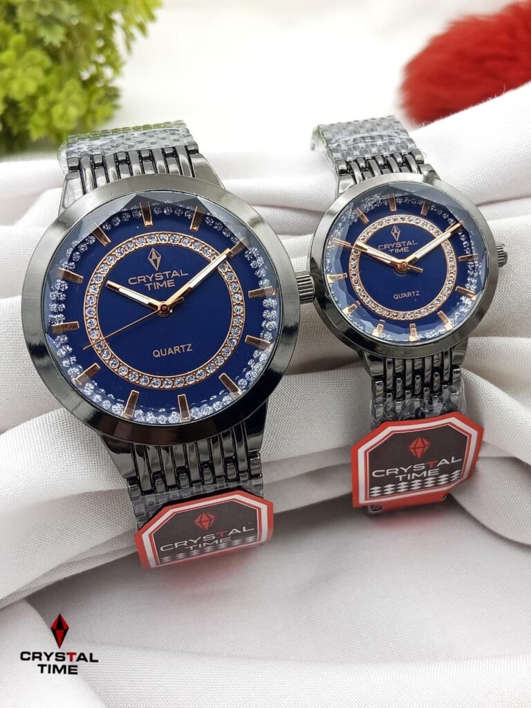 CRYSTAL TIME. PAIR SET.